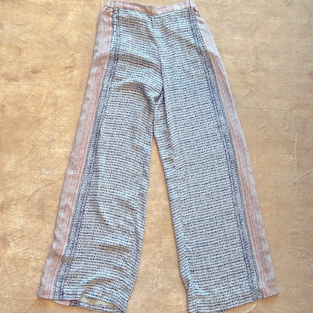 BCBG wide leg, lightweight pants